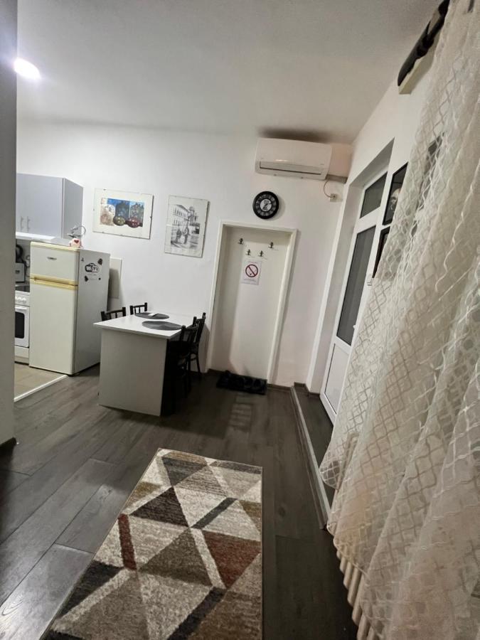 Hardy'S Apartment Belgrad Exterior foto